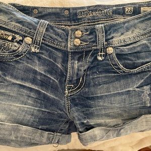 Zippered Miss Me shorts